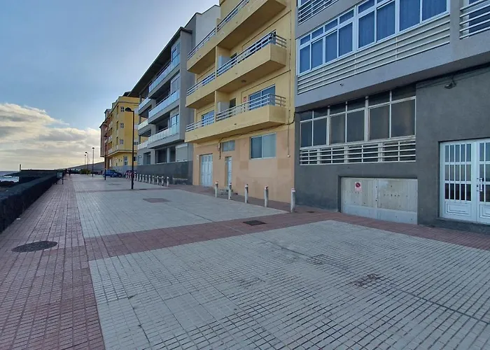 Frente Al Mar * פוארטיטו דה גימאר